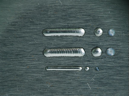 <a href='http://m.baobook.cn/product/3.htm' class='text_a'>模具激光焊機</a>修復鏡面模具效果